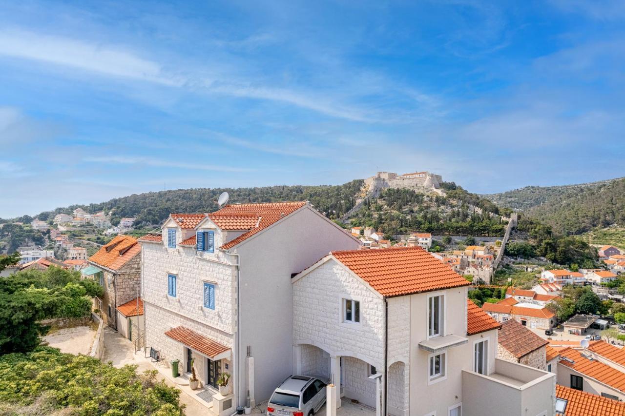 Villa Capitis In The Center Hvar Town Eksteriør bilde