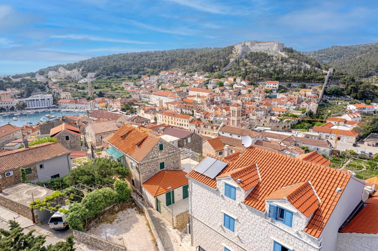 Villa Capitis In The Center Hvar Town Eksteriør bilde